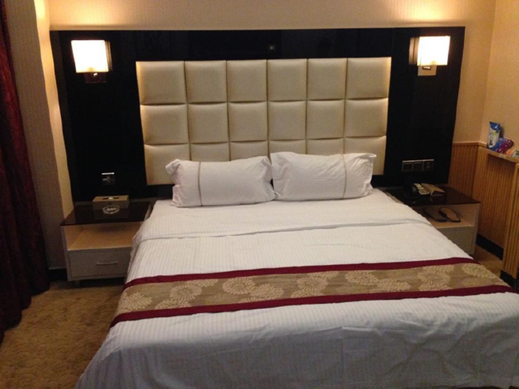 Tianguo Times Hotel ฝอซาน ห้อง รูปภาพ